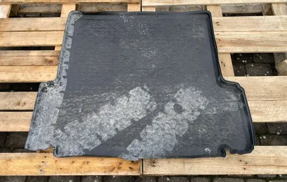 BMW 3 E90 E91 Rubber trunk/boot mat liner 51470402412