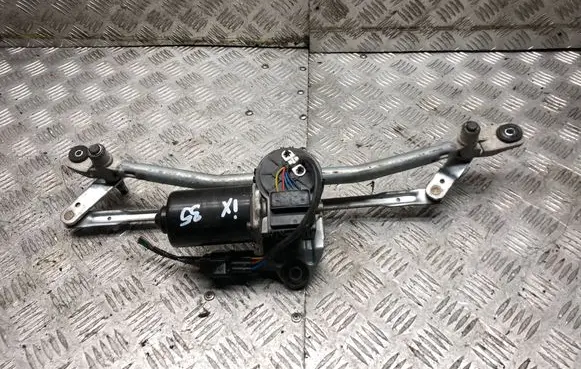 Hyundai ix35 Front wiper linkage and motor