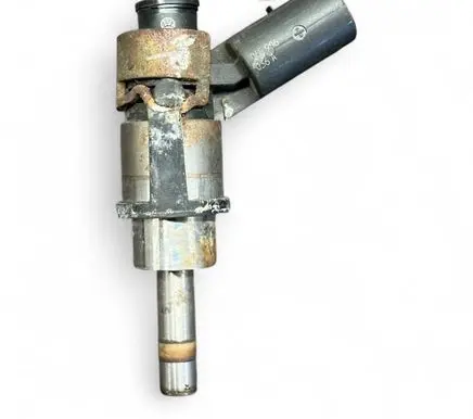 Fuel injector