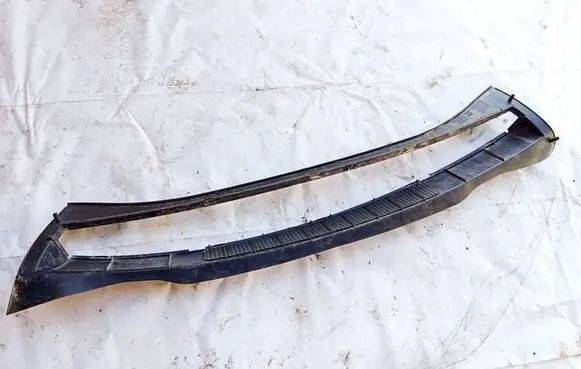 Opel Zafira B Wiper trim 13142034