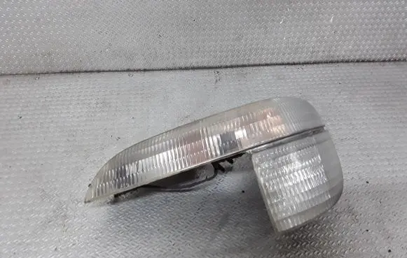 Ford Explorer Front indicator light