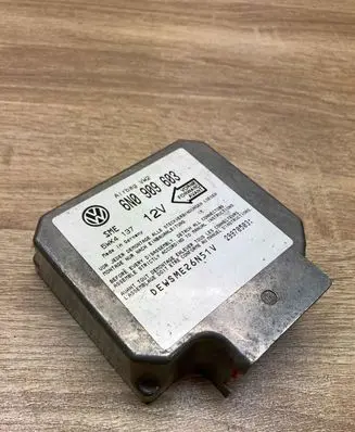 Volkswagen Golf III Airbag control unit/module 6N0909603 5WK4137