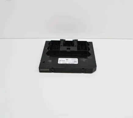 Volkswagen Golf VIII Central body control module F005V03401 ECEDSSV2