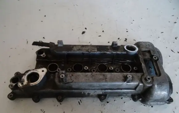 KIA Sportage Rocker cam cover 