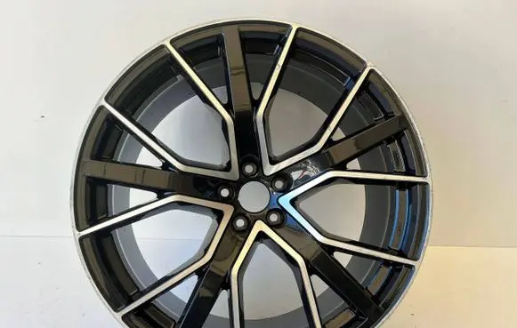 Audi RS Q8 R22 alloy rim 4M8601025Q