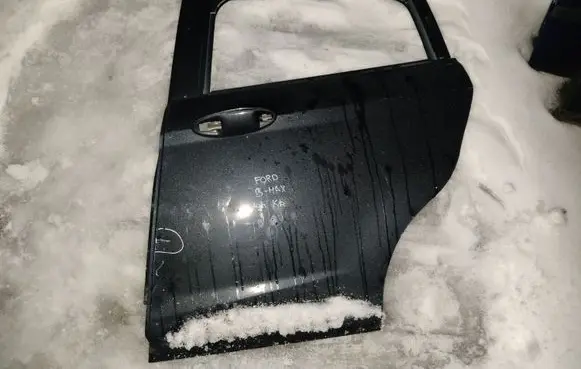 Ford B-MAX Rear door