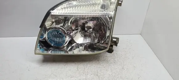 Nissan X-Trail T30 Headlight/headlamp