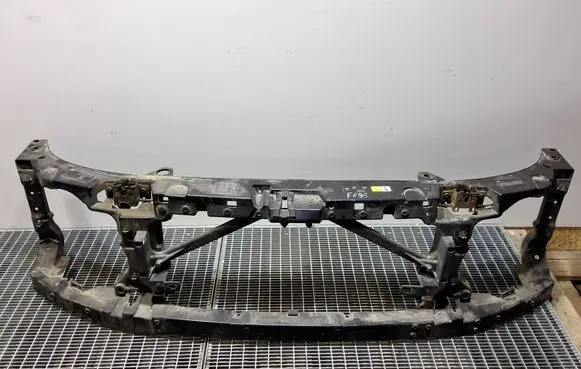 Land Rover Range Rover Sport L320 Radiator support slam panel bracket 