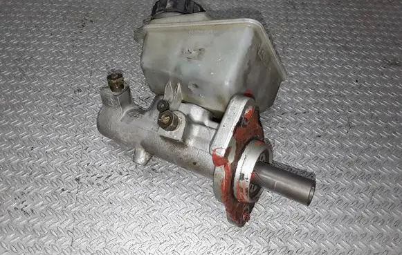 Volvo V70 Master brake cylinder 8646006