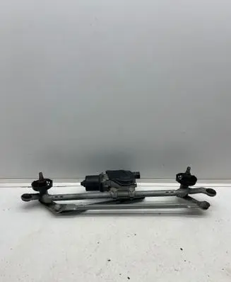 Nissan Qashqai Front wiper linkage and motor C119A 7718