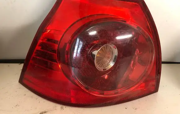 Volkswagen Golf V Rear/tail lights 1K6945095G 89032902