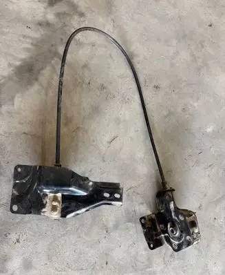 Renault Master III Spare wheel mounting bracket
