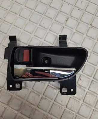 Subaru XV I Front door interior handle