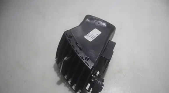 Opel Zafira B Dashboard air vent grill cover trim 