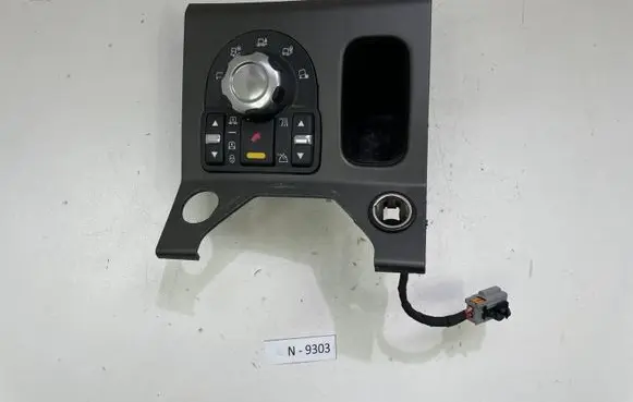 Land Rover Discovery 4 - LR4 Differential lock switch AH2214B596AC