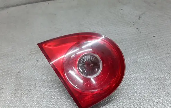 Volkswagen Golf V Tailgate rear/tail lights 1K6945093E
