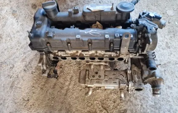 Hyundai ix35 Engine head 221112F700