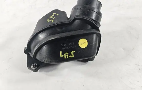 Volkswagen Golf VII Air intake hose/pipe V03951257K