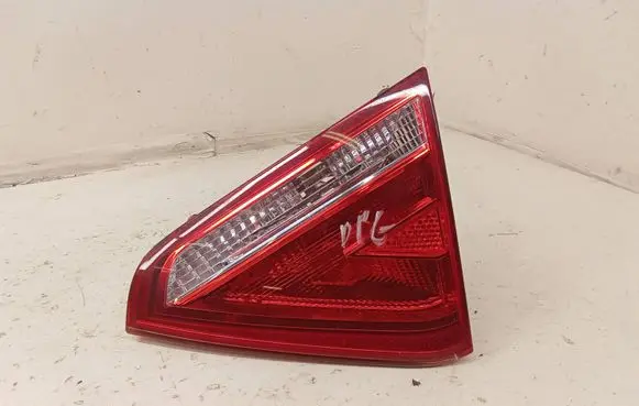 Audi A5 Sportback 8TA Tailgate rear/tail lights 8T0945094