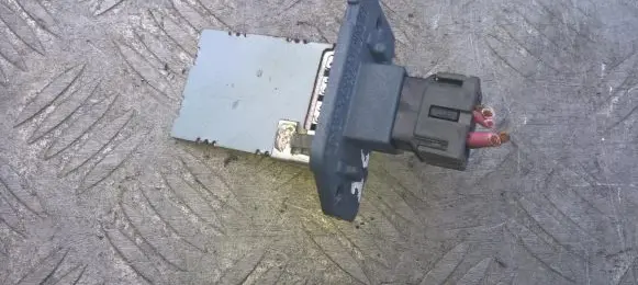 Hyundai Matrix Heater blower motor/fan resistor fkyan2