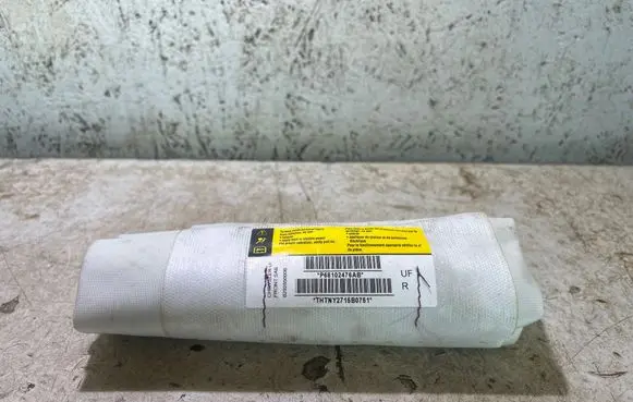 Chrysler 200 Seat airbag P68102476AB THTNY2715B0751