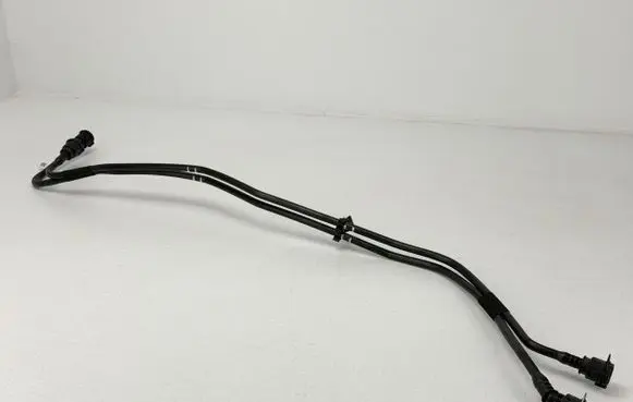 BMW i4 Engine coolant pipe/hose 8475684