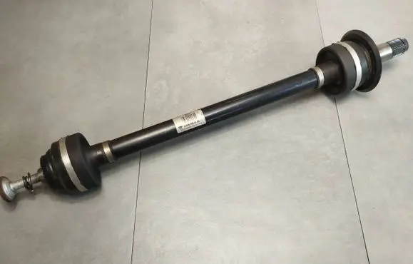 BMW 7 G11 G12 Rear driveshaft 8639453