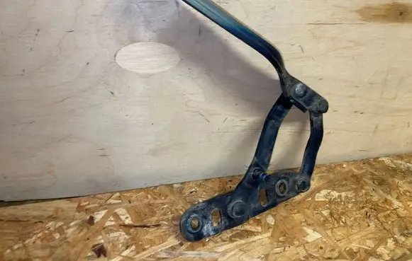 BMW 8 E31 Tailgate/trunk/boot hinge 