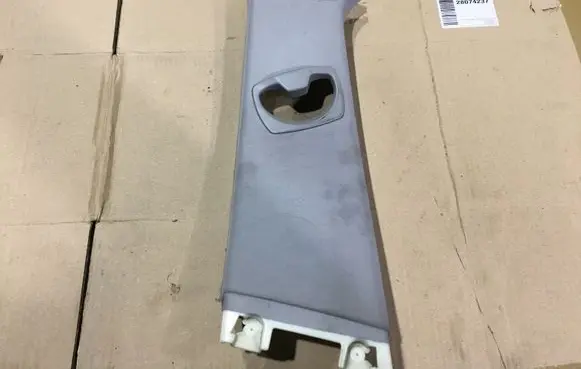 BMW 3 E90 E91 (B) pillar trim (top) 7058335