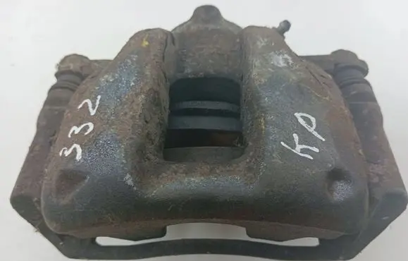 Honda CR-V Front brake caliper