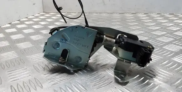 Volkswagen Touareg I Tailgate window lock/catch/latch 7L0827506E