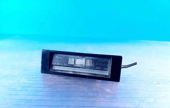 Alfa Romeo 147 Number plate light 517134000