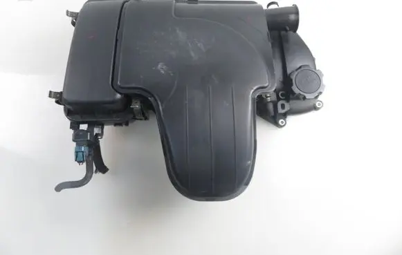 Toyota Yaris Rocker cam cover 