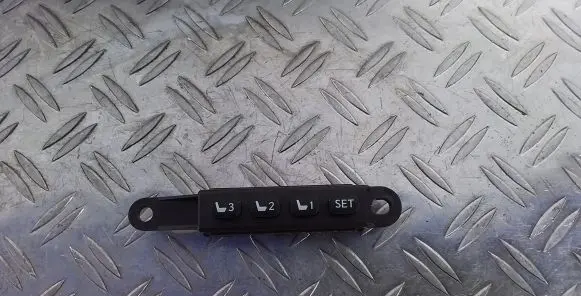 Lexus CT 200H Other switches/knobs/shifts 15C343