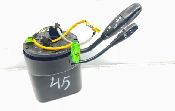 Mercedes-Benz C W203 Wiper turn signal indicator stalk/switch A2035405645