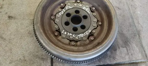 Volkswagen PASSAT B6 Flywheel