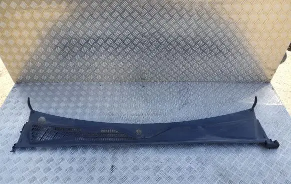 Volkswagen Amarok Wiper trim 2H2819403B