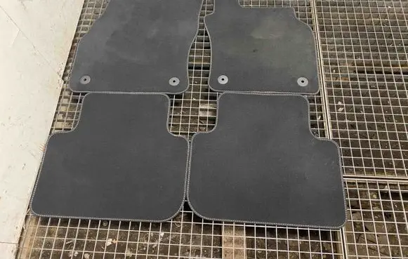 Audi Q3 F3 Car floor mat set 83C863691