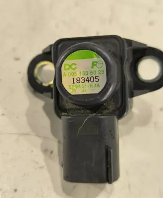 Mercedes-Benz E W212 Turbo air boost pressure sensor A0051535028