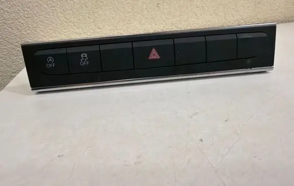 Audi A3 S3 8P A set of switches 8P0927137CD