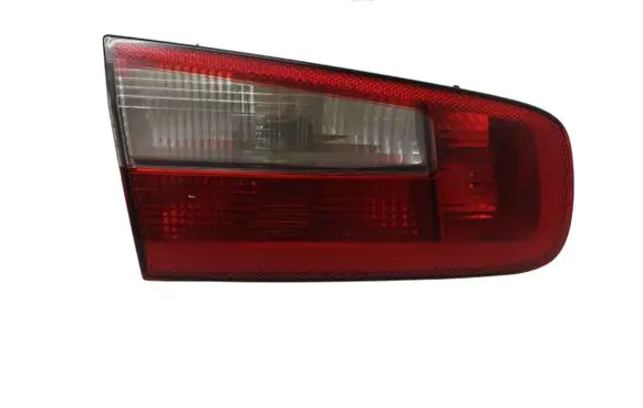 Tailgate rear/tail lights