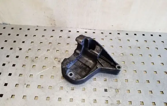 BMW 3 E90 E91 Power steering pump mounting bracket 779445501 7692974546