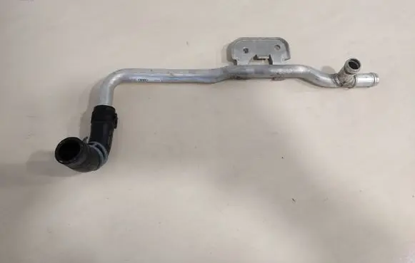 Audi A8 S8 D4 4H Engine coolant pipe/hose 4H0121399H 4H0121109C
