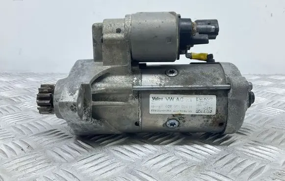 Volkswagen Tiguan Starter motor 02E911024H