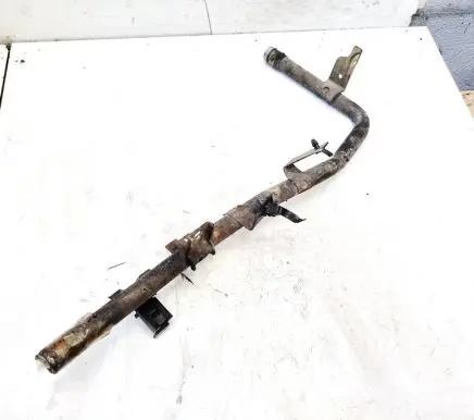 Nissan X-Trail T30 Engine coolant pipe/hose