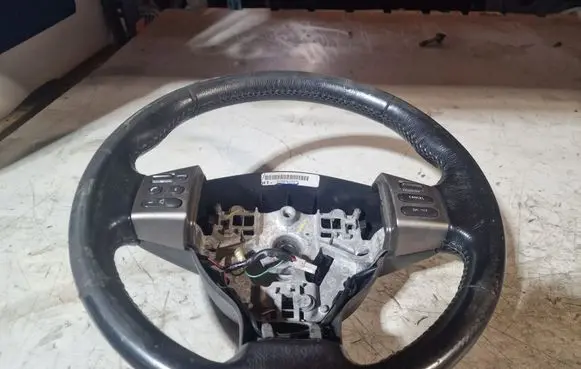 Nissan Tiida C11 Steering wheel