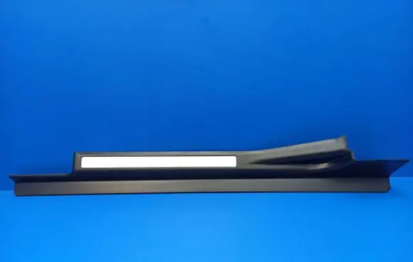 Mercedes-Benz C W203 Side skirt front trim A2036800735