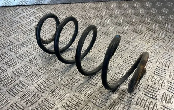 Toyota Yaris Rear coil spring