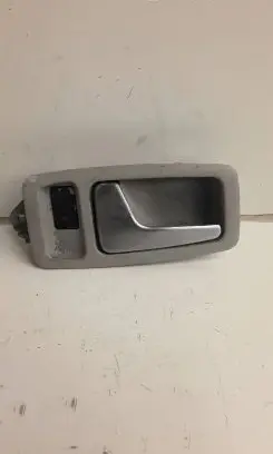 Audi A8 S8 D2 4D Front door interior handle 4d0837013g