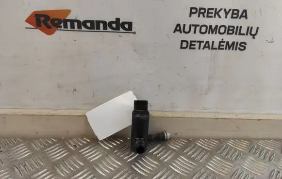 Toyota RAV 4 (XA40) Headlight washer pump 3670579290 8554201020